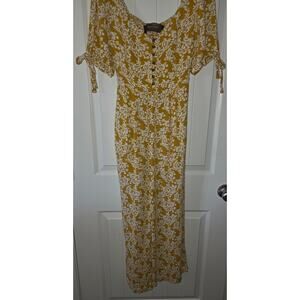 Code Mode One Piece Floral Jumper Medium ❤️